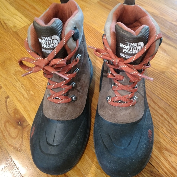 The North Face boots - Picture 2 of 4